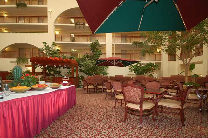 Embassy Suites By Hilton Detroit - Livonia/Novi Exterior photo
